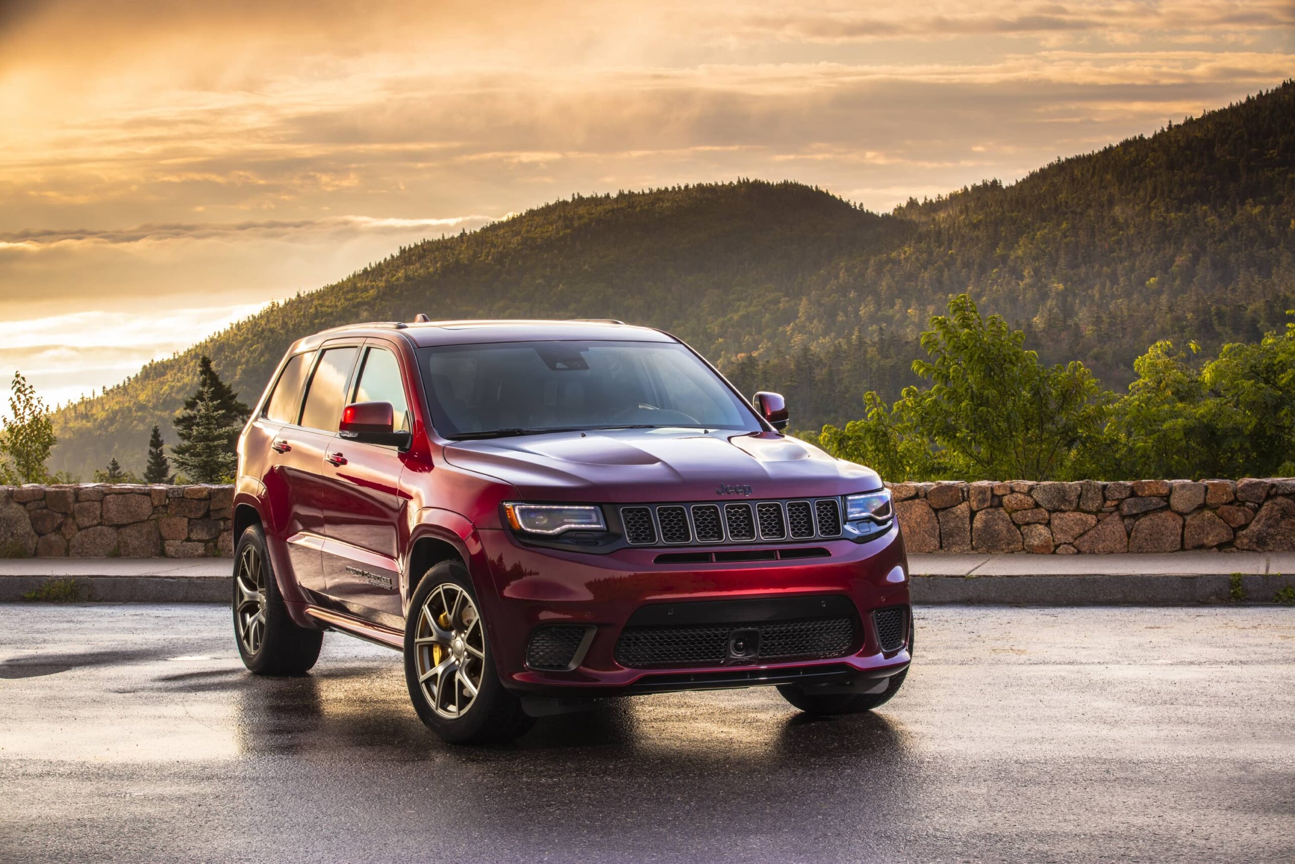 2020 Jeep Grand Cherokee image 02